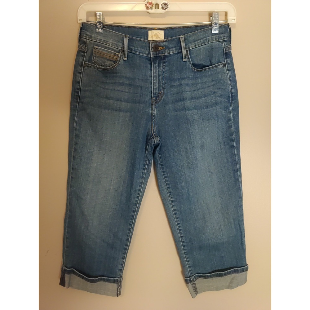 Levis san francisco Women Embroidery Cuff Hem Denim Capri Size 6